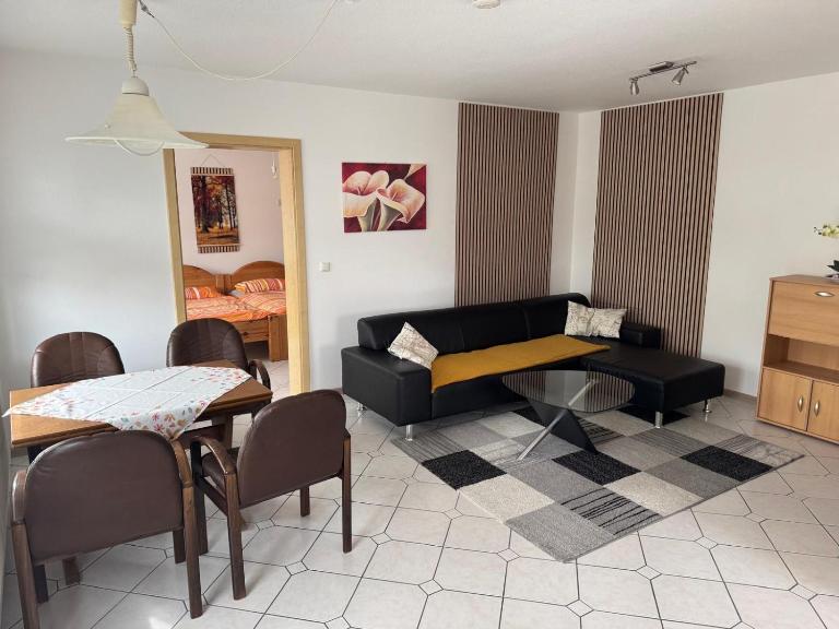 Anjas Ferienwohnung Buchenrod - B&B Flieden