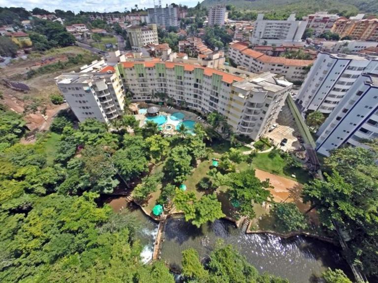 Flats Paradise • Vista Rio e Piscinas • Prox HotPark - Bed and Breakfast Rio Quente