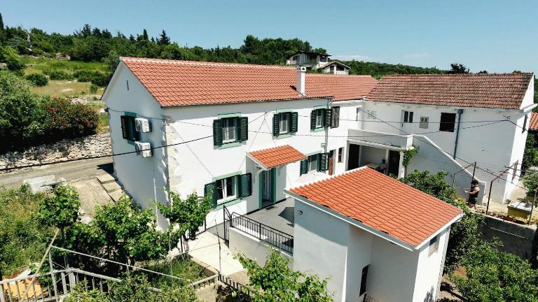 Villa Rosa House 3 Bed, 3 Bath In Luka Dugi Otok - B&B Luka