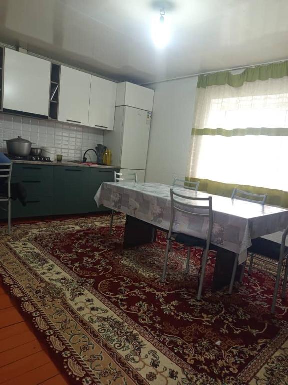 Zobolo House - B&B Jangy-Aryk
