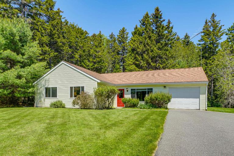 Kenway Ranch: Family Retreat Near Acadia Trails - B&B Southwest Harbor