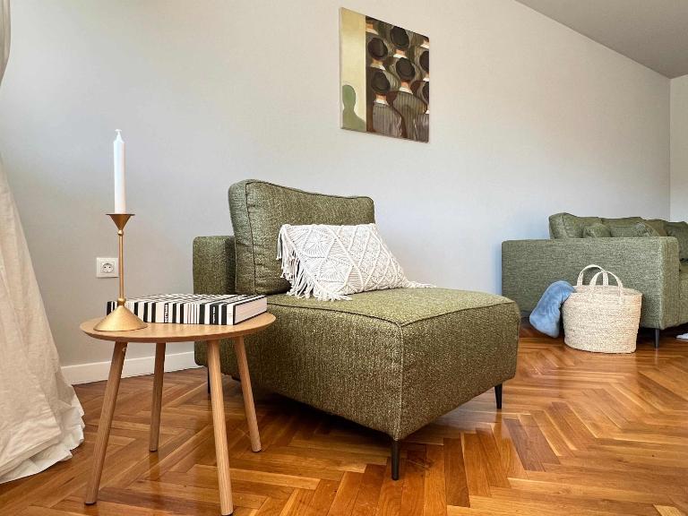 Top-Floor 2BD with Terrace in the Heart of Plovdiv by Flat Manаger - Chambres d'hôtes Plovdiv