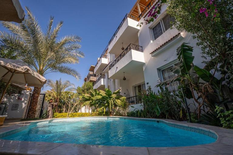 Amenti House - Private Villa & Retreat Center - B&B Lúxor