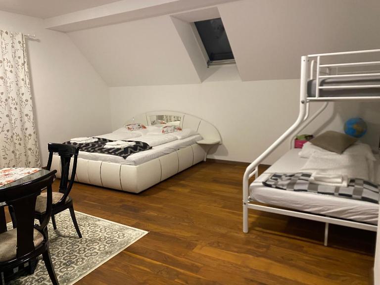 Apartment 2 - B&B Neunkirchen