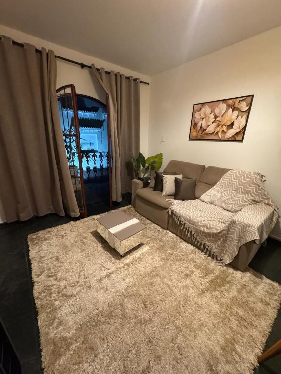 Apto 3 quartos com Ar condicionado em frente ao hospital Santa Clara - B&B Uberlândia