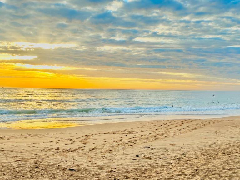 New listing Renovated Northern Beaches Getaway Australia - Ferienwohnung Killawarra