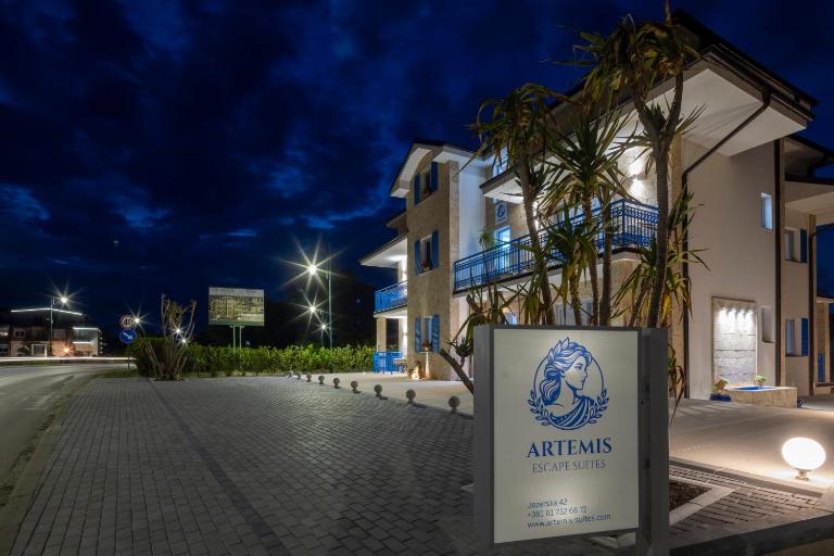 Artemis Escape Suites Srebrno Jezero - B&B Veliko Gradište