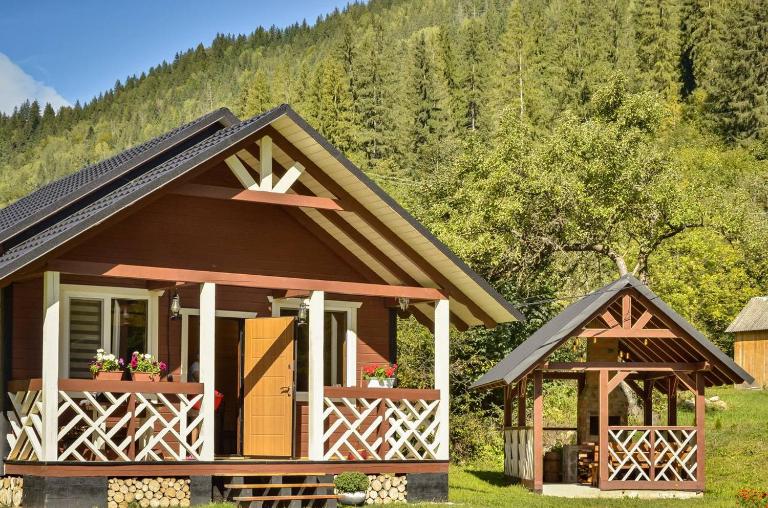 Котедж ЙоЦвіт - B&B Kryvorivnia