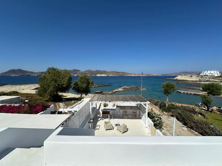 Pelekouda Coastal Apartments - B&B Pollonia