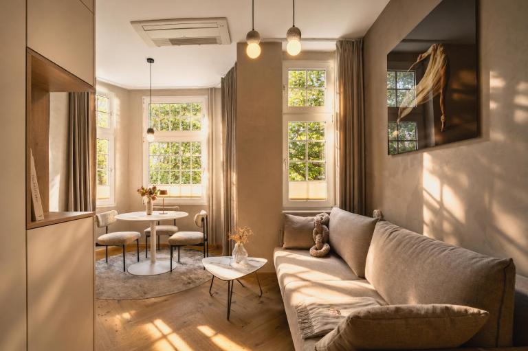 Stylish City Center Escape- Where Modern Elegance Meets History - Bed and Breakfast Trier