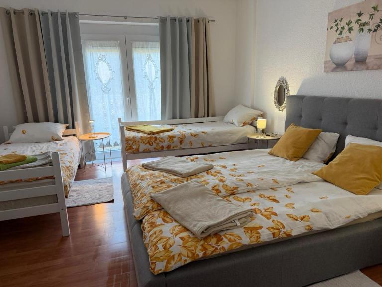 Apartment Naki - Ferienwohnung Bihać