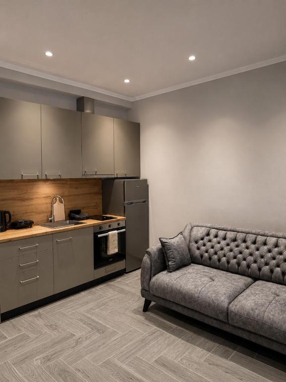 The Silver Haven by Wave Apartments - Bed and Breakfast Durrës