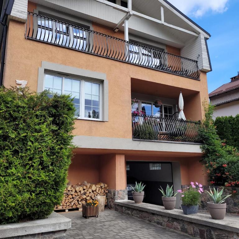 Słoneczne piętro w Kolbudach - B&B Kolbudy
