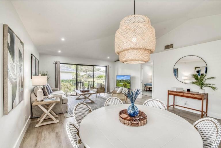 PGA National Cottage Pool, Patio & Golf - B&B Palm Beach Gardens