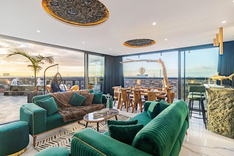 Rooftop Penthouse with Jacuzzi Sea View & Hassan II - B&B Casablanca