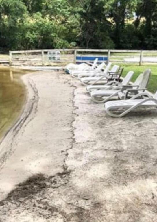 Waterfront Beach Two Story Dock Lake Anna - B&B Orange