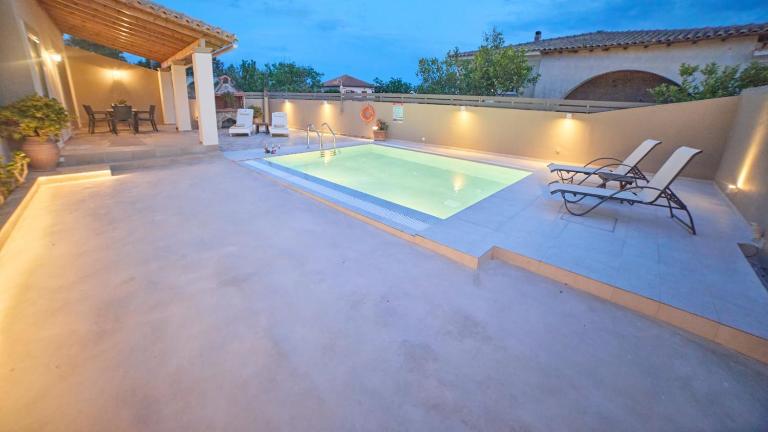 Villa Tesoro - Bed and Breakfast Ágios Geórgios