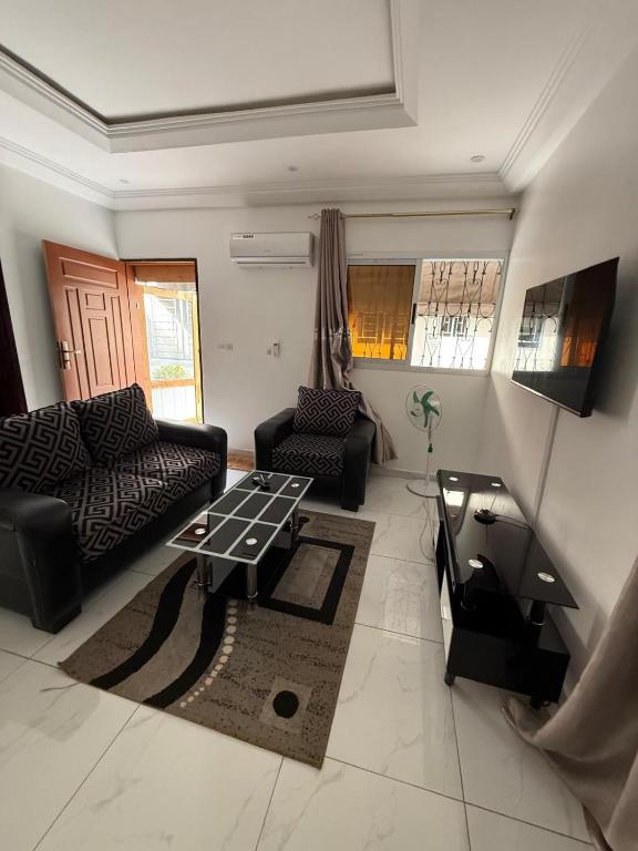 Résidence ADJOBIA Grâce Divine YAMOUSSOUKRO - B&B Yamoussoukro
