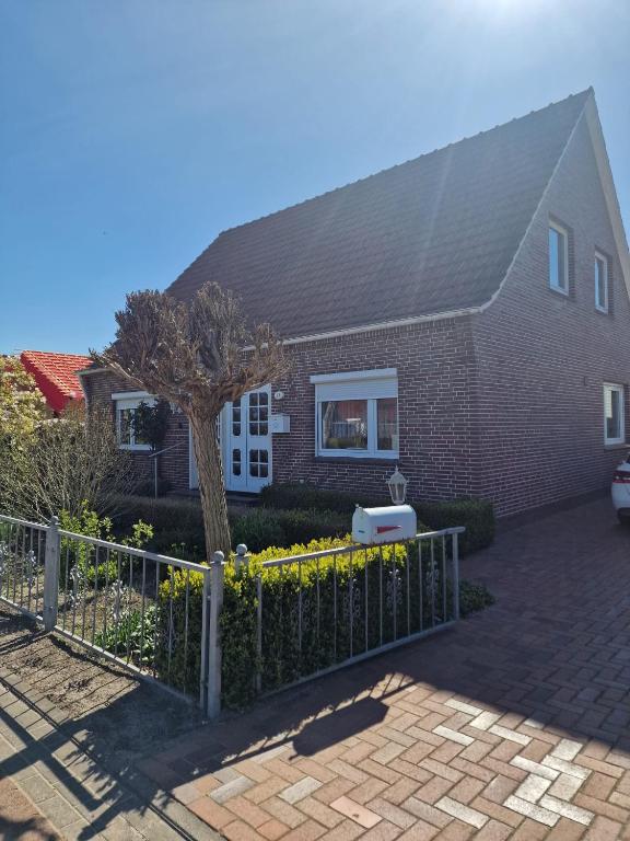 Nordsee-Landzauber-Anker mit Strandkorb - B&B Großheide