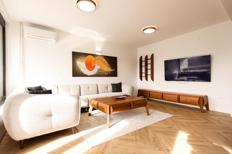 KVR City Center Modern Apartment - Ferienwohnung Pristina