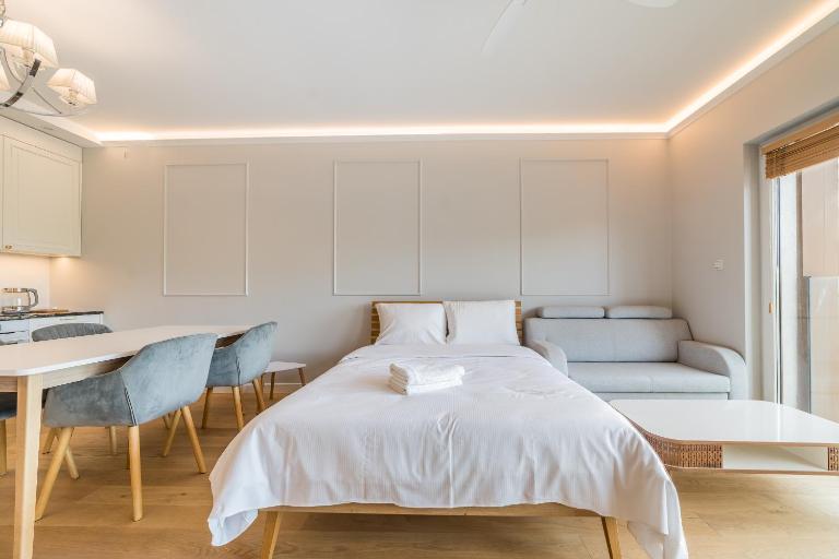 Warta River Chic Studio by BookingHost - Bed and Breakfast Poznań