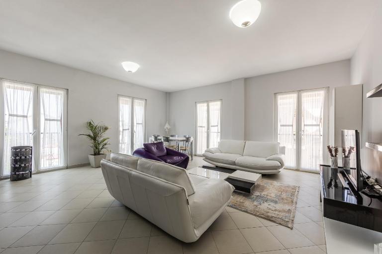 Central G'juhadol 2BR Apartment with Free Parking - B&B Shkoder