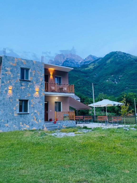 Guesthouse Natyra Theth - B&B Theth