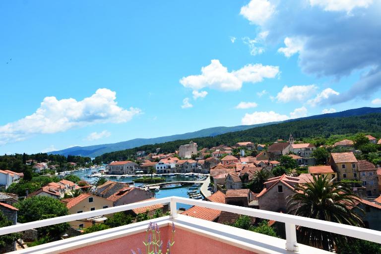 Apartments Ena - B&B Vrboska