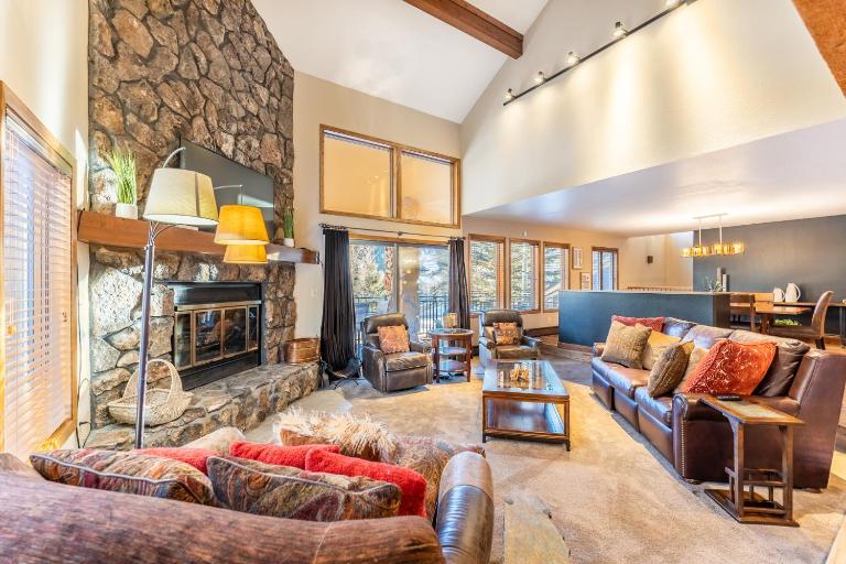Enclave #34 : 2 - Bed and Breakfast Keystone