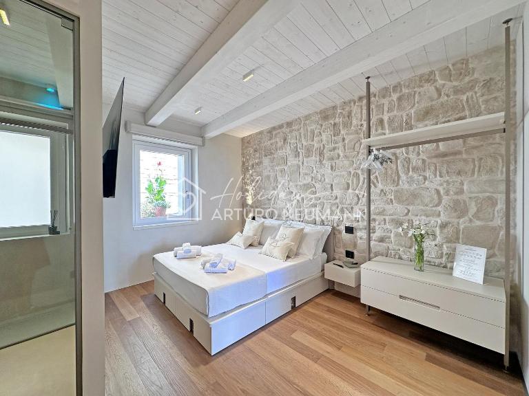 302 - MARENOSTRUM COSTARELLA LUXURY SUITES - JUNIOR SUITE CAMERA CON ANGOLO COTTURA - SPIAGGIA E NAVETTA PRIVATA AL WHITE BEACH OMAGGIO dal lun al ven fino al 2 agosto - Chambres d'hôtes Numana