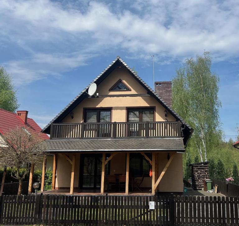 Dom przy plaży w Głuchowie - B&B Kuźnica Głogowska