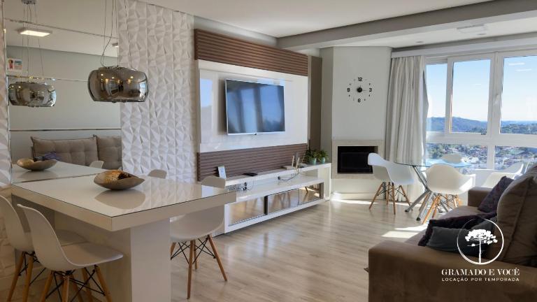 Apt Novo Moderno e Completo! 250 mt rua coberta no centro de Gramado! - Bed and Breakfast Gramado