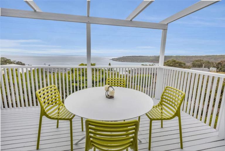 Pambula Little Beach House - Bed and Breakfast Pambula Beach
