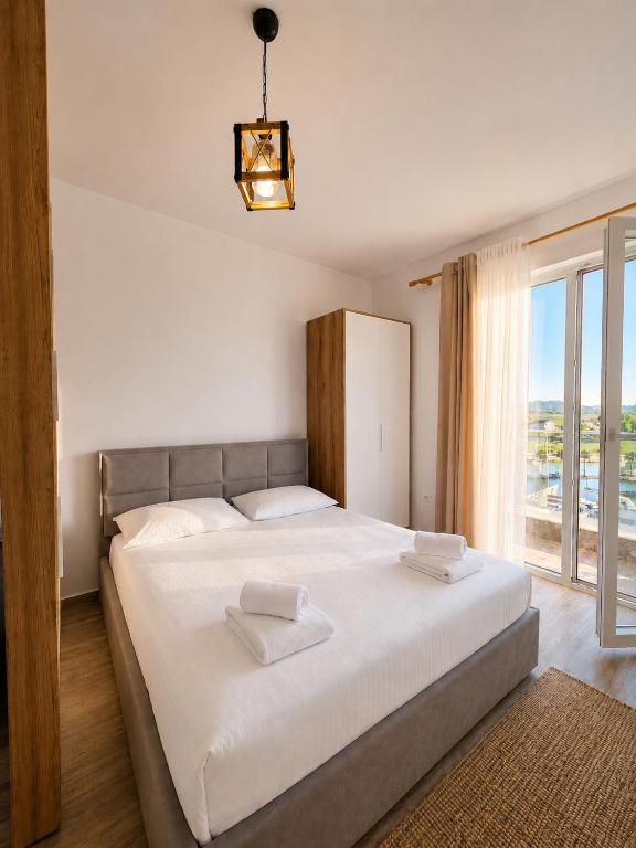 Seaside Bliss in Qerret Beach - B&B Golem