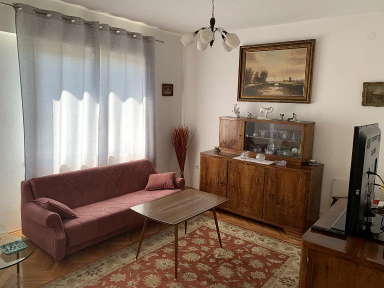 Esplanade Apartment - Bed and Breakfast Banja Luka