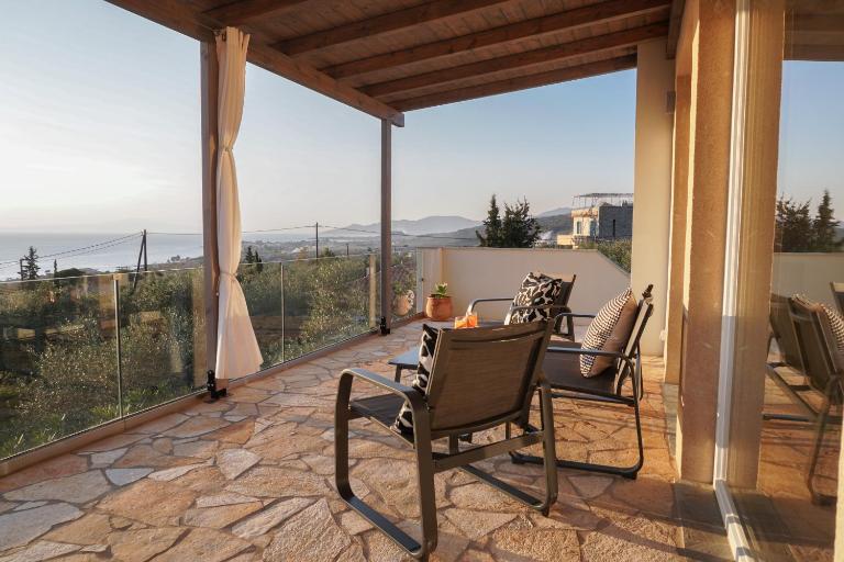 Philia-Modern Living with Panoramic Sea View - B&B Kotrónion