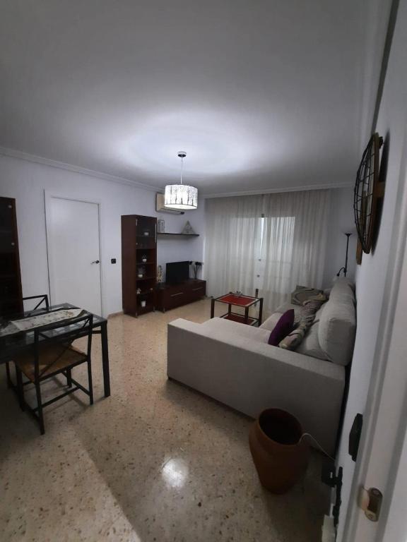 Gonzalo Bilbao - B&B Sevilla