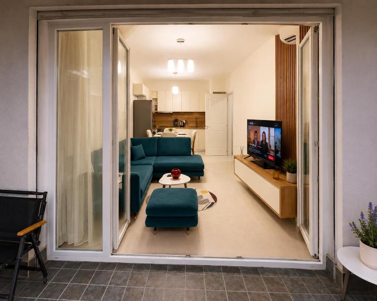 Sea & Sand Escape Durres - 2 Bedroom Apartment with Lift by the Beach - B&B Durrës