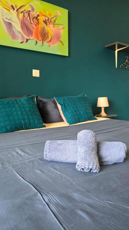 Spacious Studio Apartment close to the Beach - Ferienwohnung Santa Maria