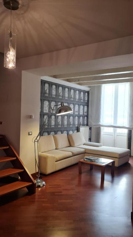 Palazzo Valle- Teatro Bellini - B&B Catania
