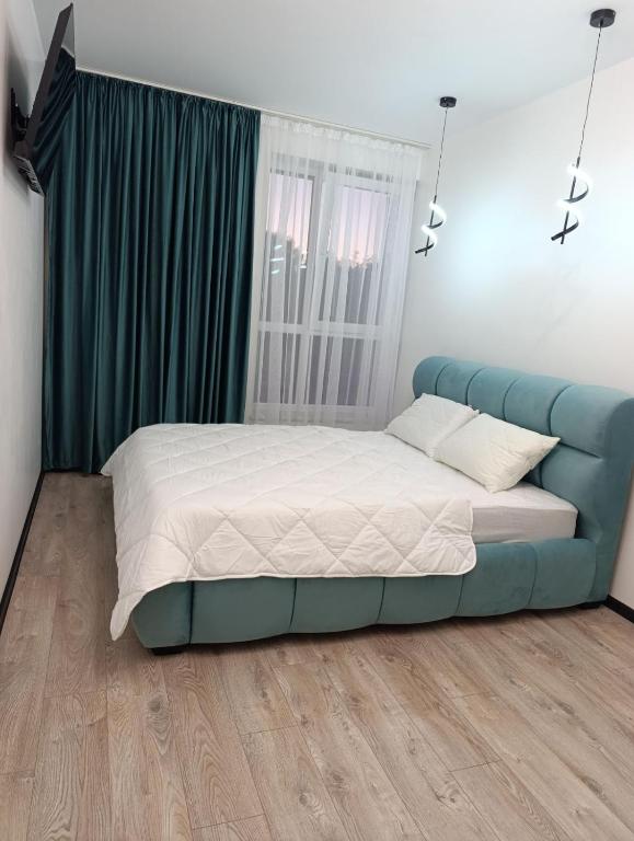 Карла Мікльоша,Автовокзал Стрийська,King Cross,новобуд,Арена - B&B Leópolis