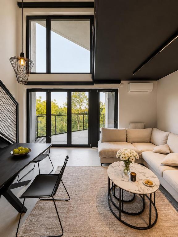 Zegrze Lake Apartament MONOLITH z widokiem jeziora i prywatnym parkingiem - B&B Zegrze