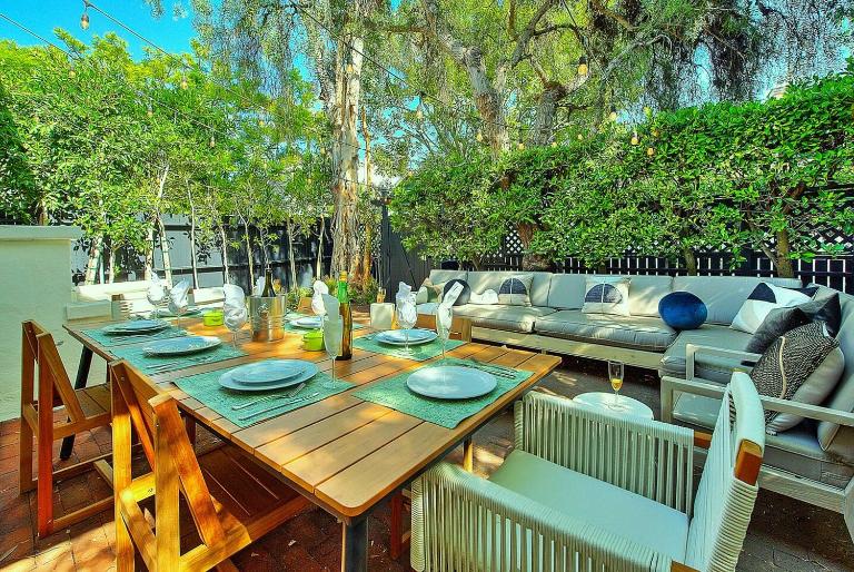 Heavenly Retreat 2 Minutes Walk To Beach! - B&B Los Ángeles