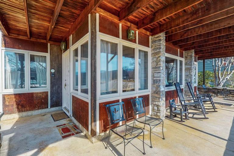 Morris Villa Lower - B&B Lake Junaluska