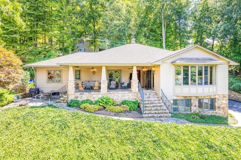 Bishops Retreat - B&B Lake Junaluska