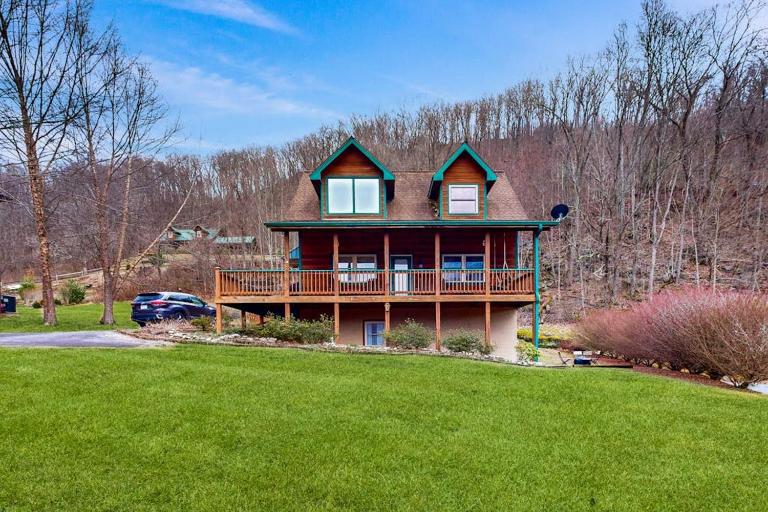 Up on Tanner Trail - Bed and Breakfast Waynesville
