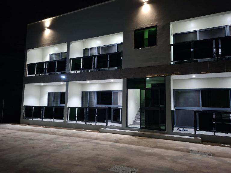 Pacific Sunrise Apartments - B&B Naidi