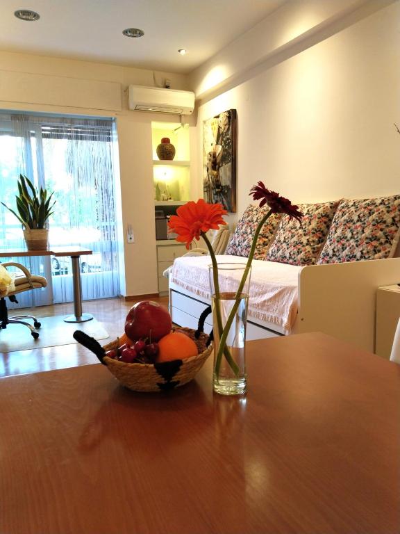 Elegant Quiet Apartment near Hilton Conrad - Chambres d'hôtes Athènes