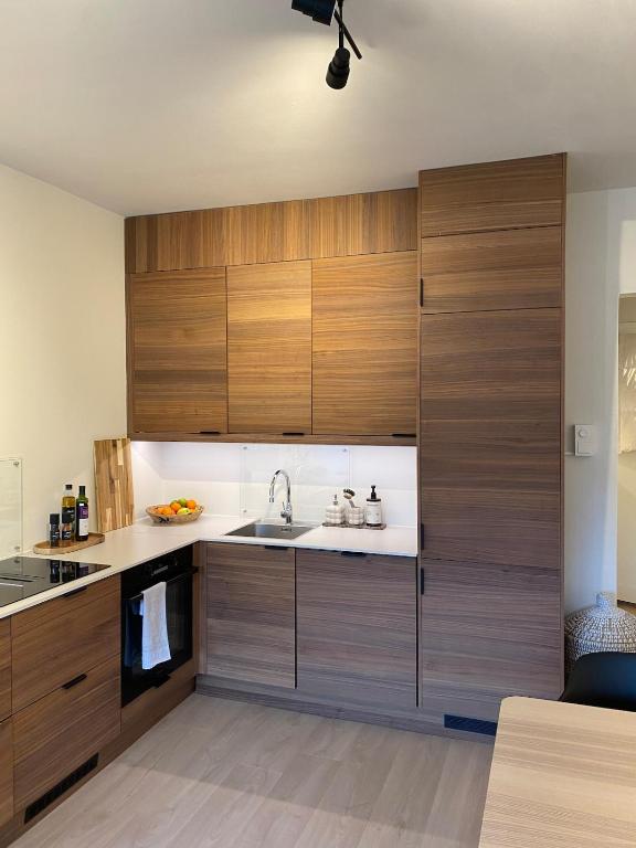 Modern Nordic & Central apartment - B&B Oslo