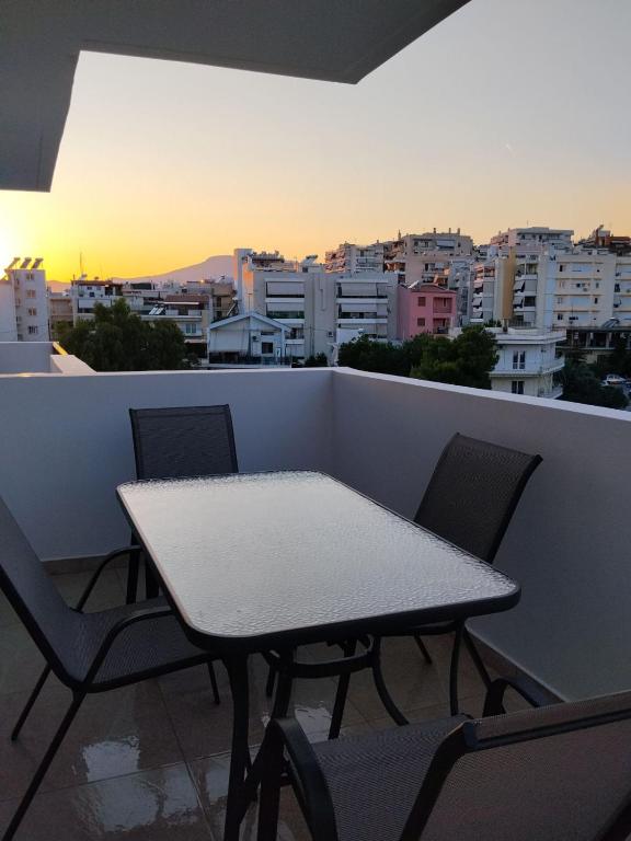 Helios House - New Build - 2Bedrooms & Parking - B&B Atene